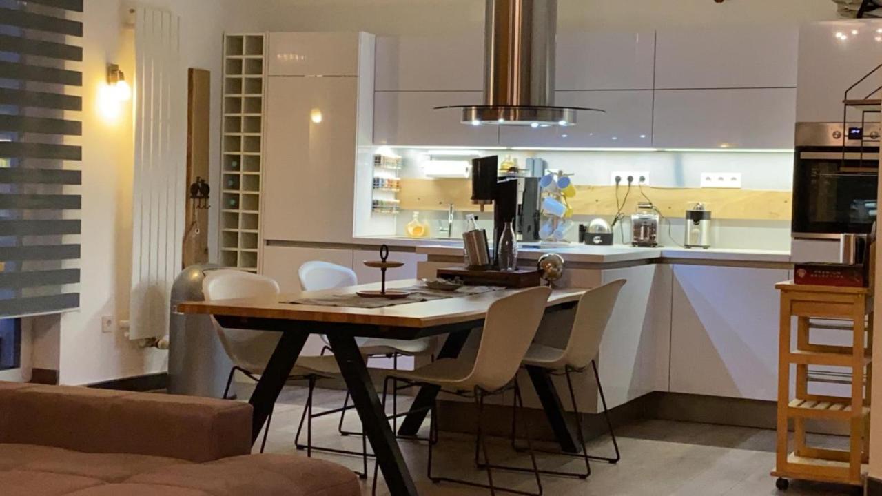 Stadtvilla Intzeplatz - Apartment Borkum Remscheid Esterno foto