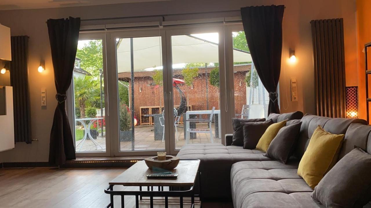 Stadtvilla Intzeplatz - Apartment Borkum Remscheid Esterno foto