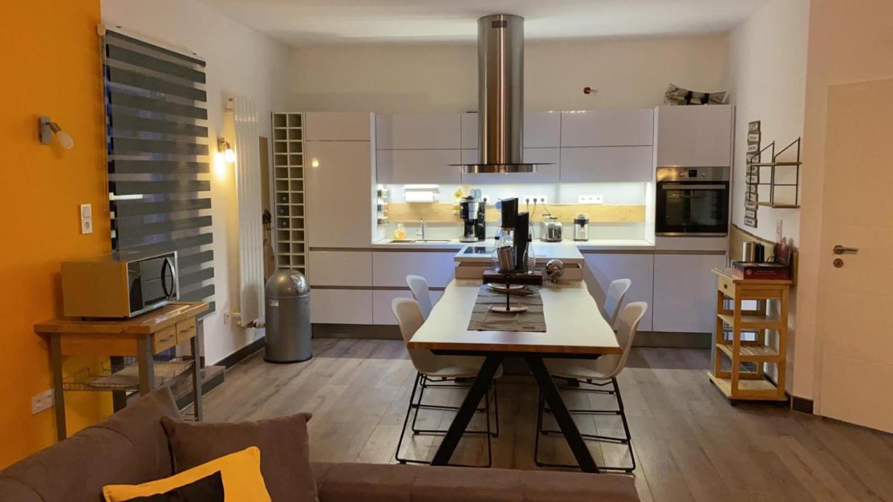 Stadtvilla Intzeplatz - Apartment Borkum Remscheid Esterno foto