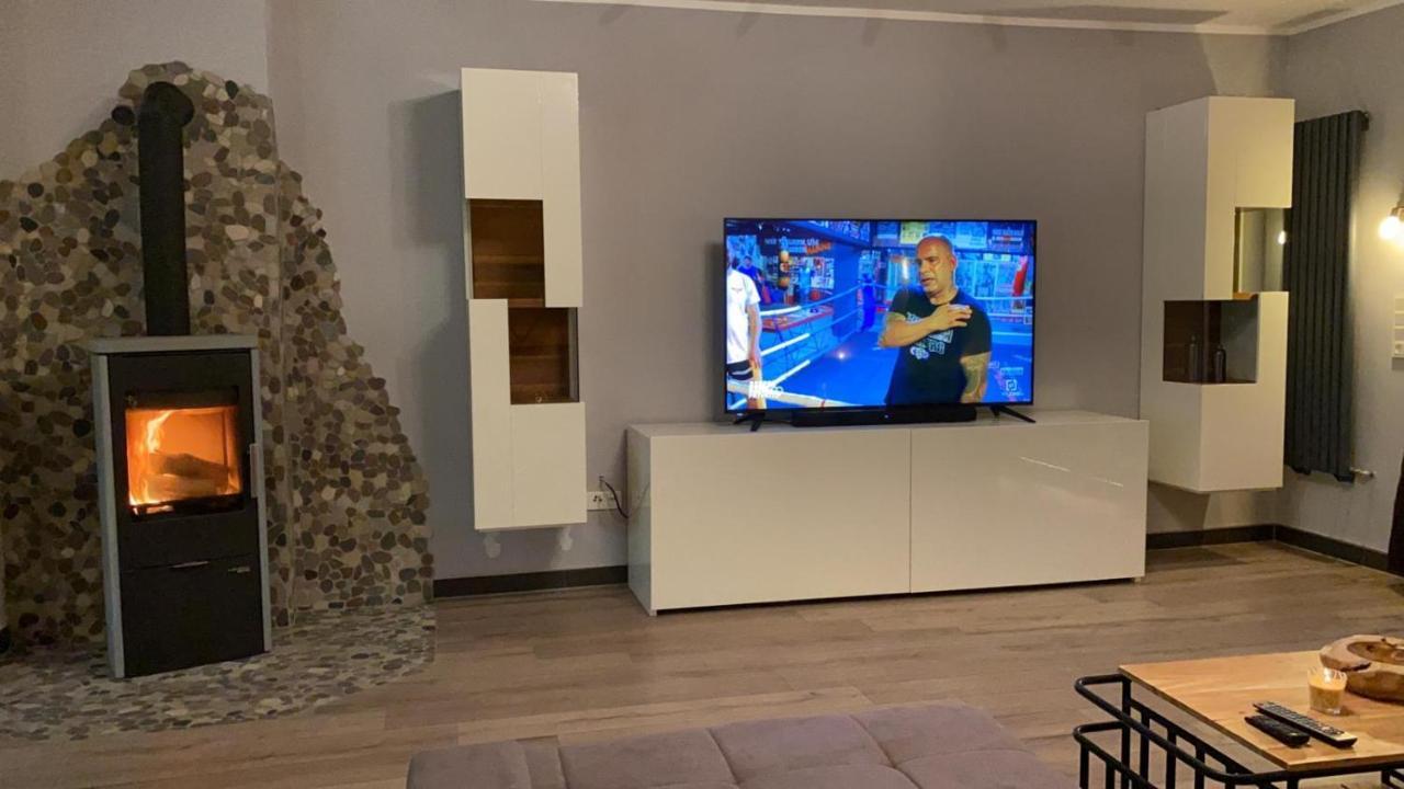 Stadtvilla Intzeplatz - Apartment Borkum Remscheid Esterno foto
